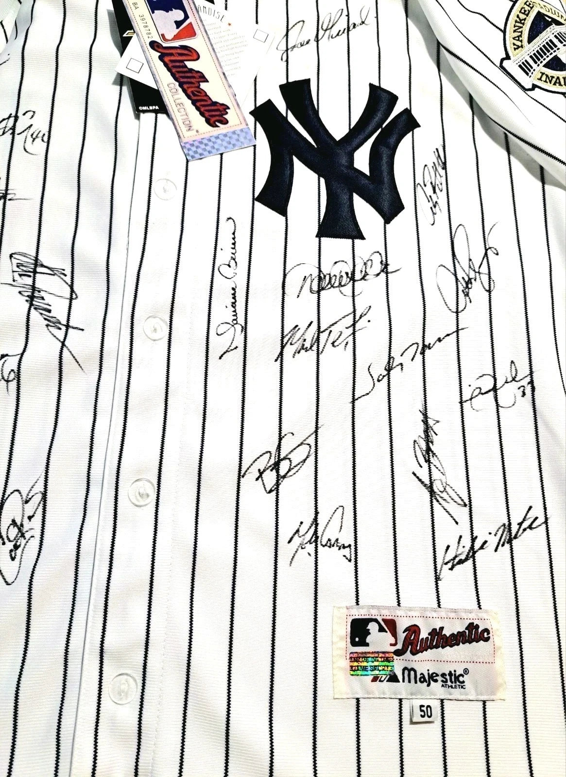 NY Yankees 2009 Team Signed Inaugural Season Jersey 2009 World Series Champions! — photo 3