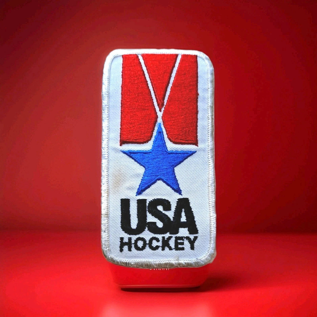 Original 1979–80 USA Hockey National Team Jacket Patch — photo 1