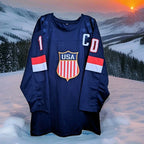 Meghan Duggan Signed USA Hockey Jersey — 2018 Gold, JSA — photo 2