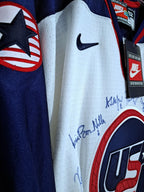 1998 USA Women’s Olympic Hockey Team-Signed Nike Jersey — photo 5