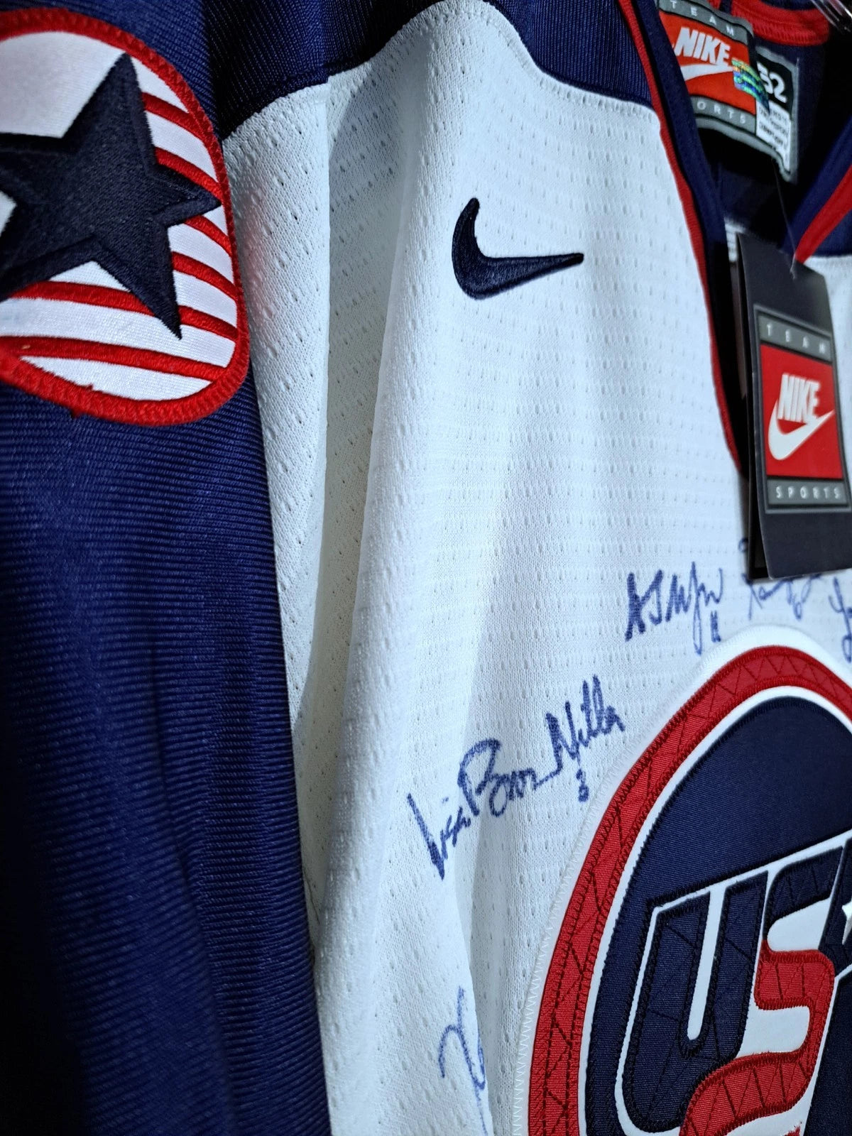 1998 USA Women’s Olympic Hockey Team-Signed Nike Jersey — photo 5