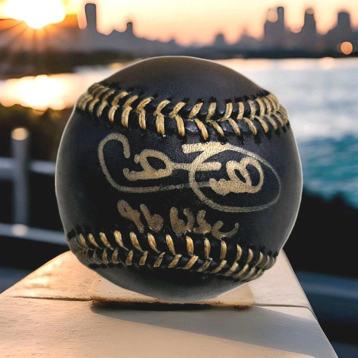 NY YANKEES Cecil Fielder Signed 1996 World Series Champions Black Baseball — photo 2