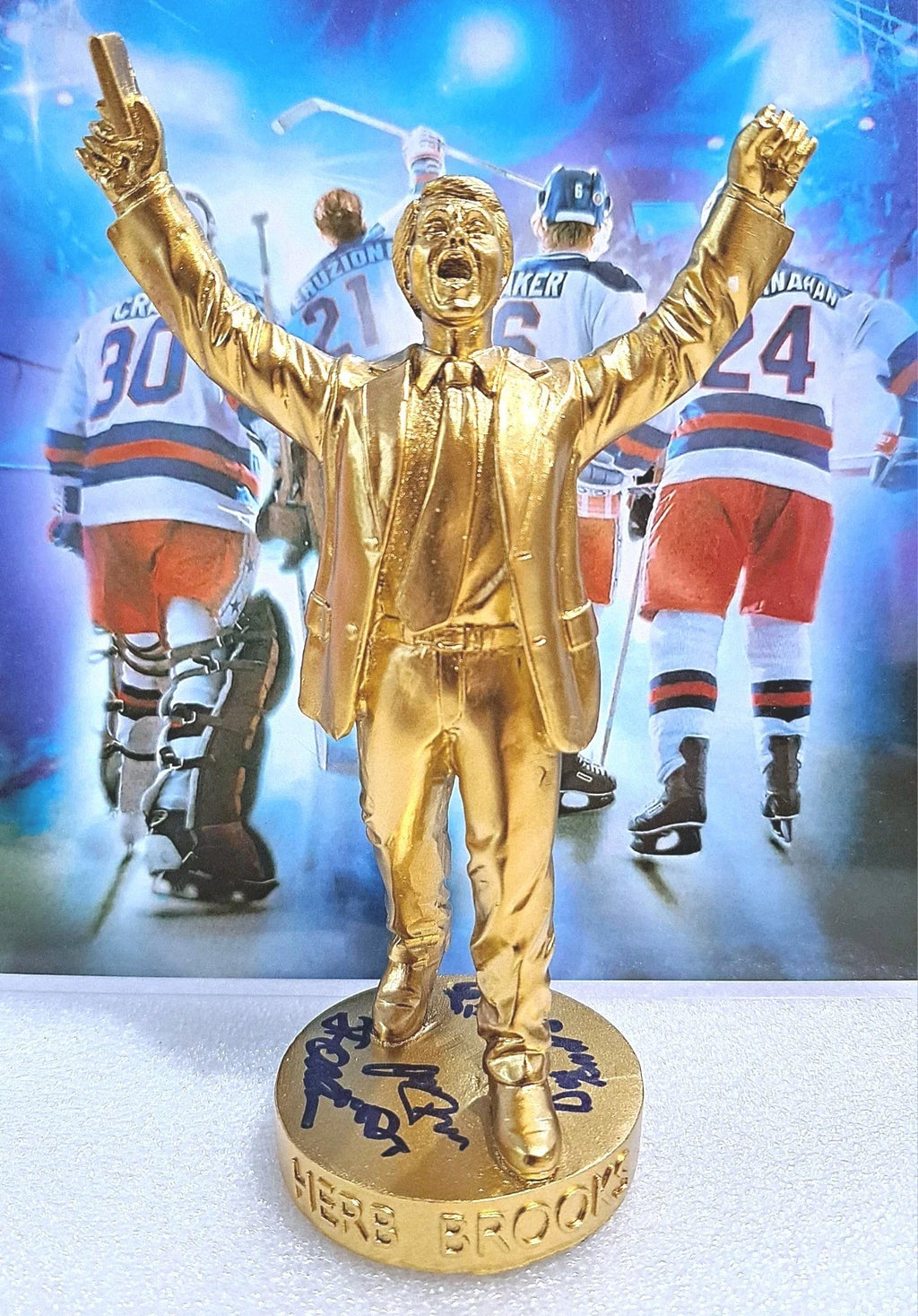 Herb Brooks 7-inch Statue Signed by Jack O’Callahan & Brooks Family — photo 1