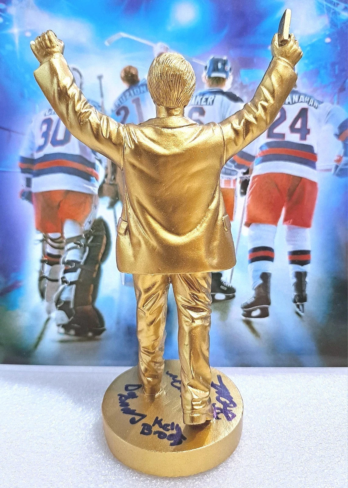 Herb Brooks 7-inch Statue Signed by Jack O’Callahan & Brooks Family — photo 2