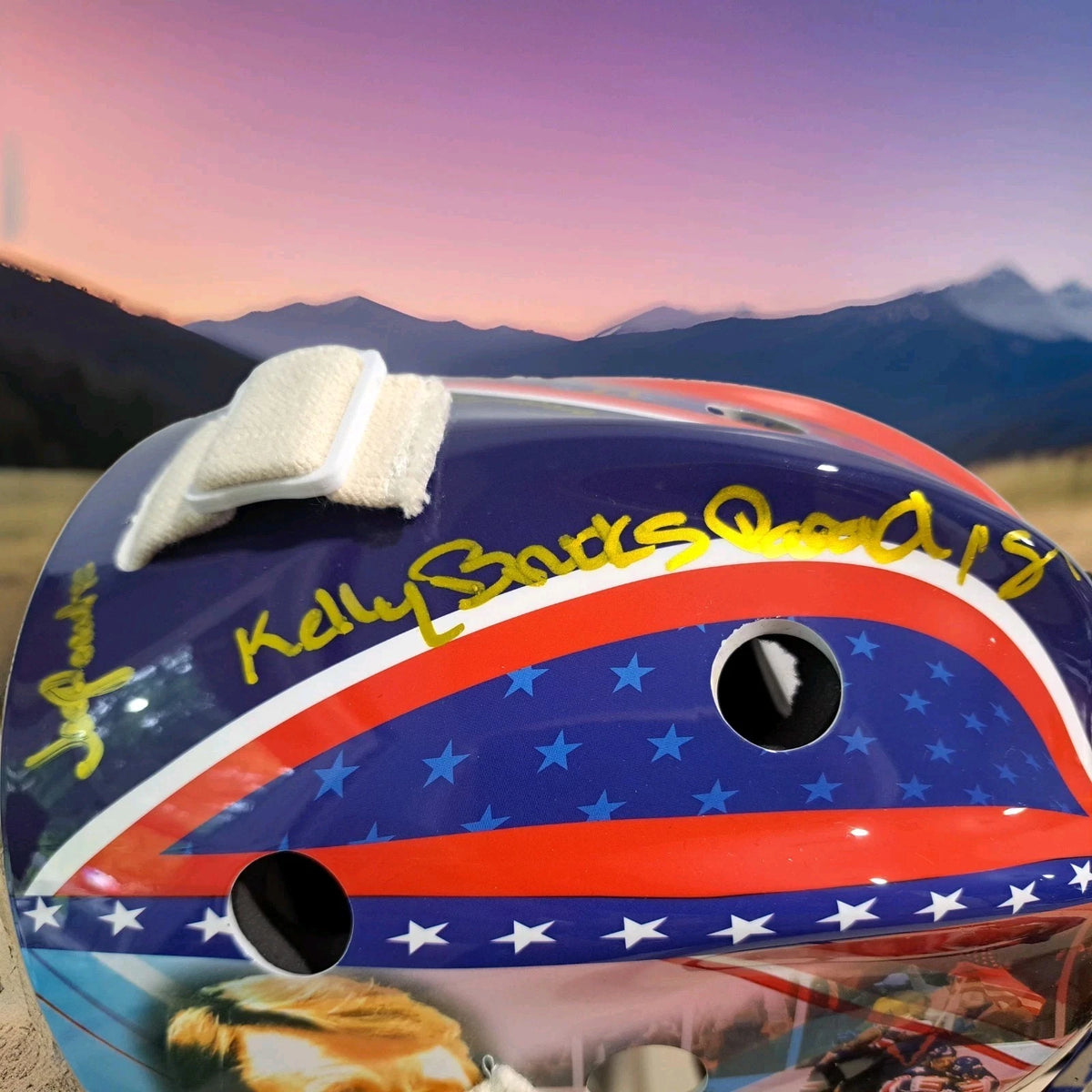 Herb Brooks Family & Jack O’Callahan Signed Full-Size Display Goalie Mask — photo 4