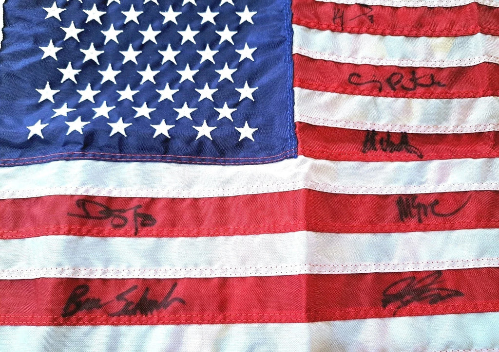 Miracle On Ice Signed USA Flag 1980 USA Hockey 1980 Winter Olympics — photo 2